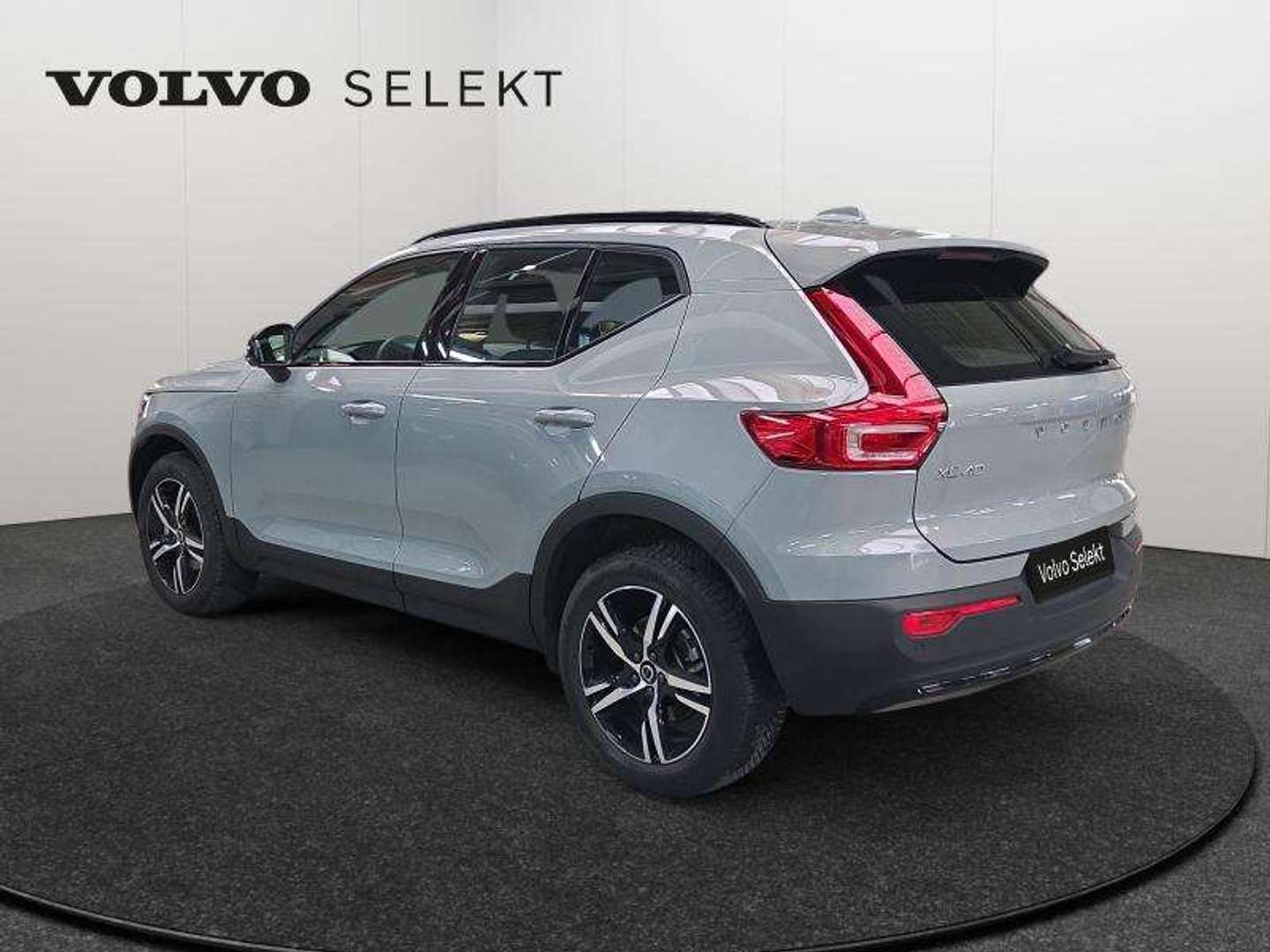 Volvo XC40 Plus B3 - 2025 - Joinsteer - #5