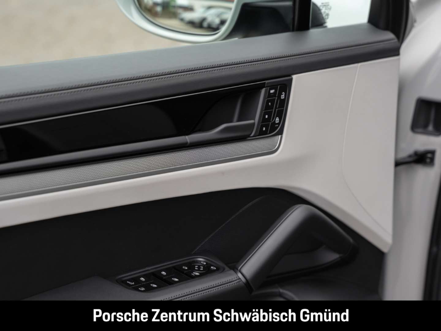 Porsche Cayenne E-Hybrid Sportabgas - 2026 - Joinsteer - #18