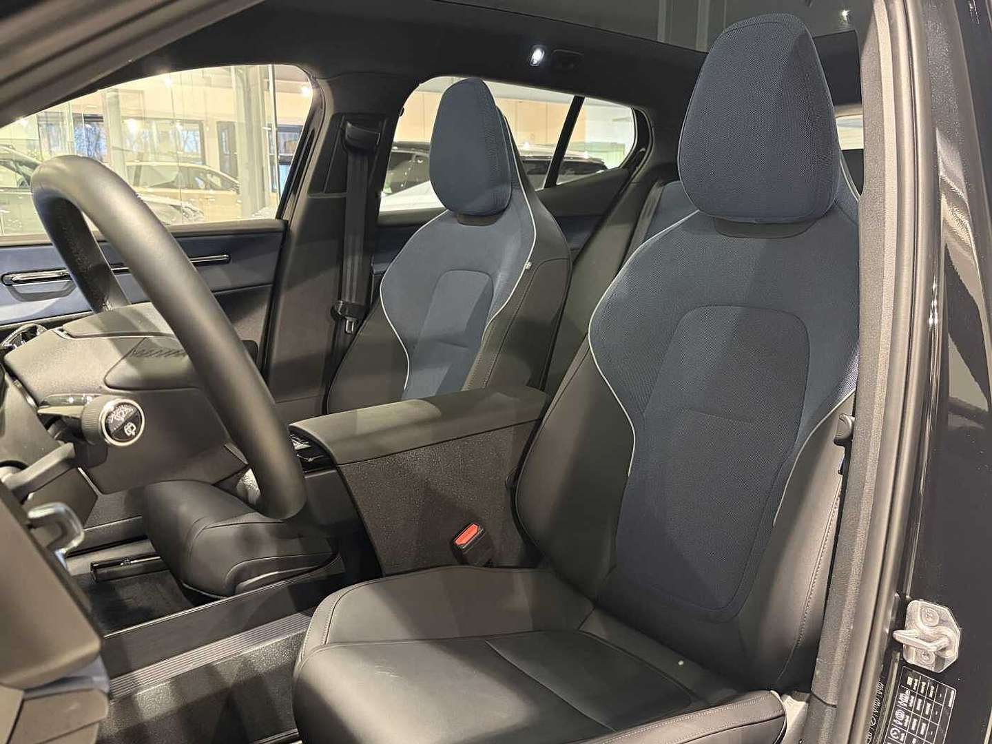 Volvo EX30 Ultra Extended Range - 2024 - Joinsteer - #5