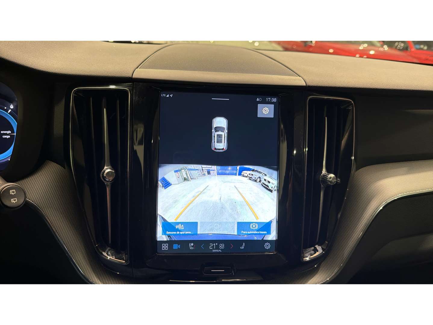 Volvo XC60 Plus Dark T6 Recharge - 2025 - Joinsteer - #17