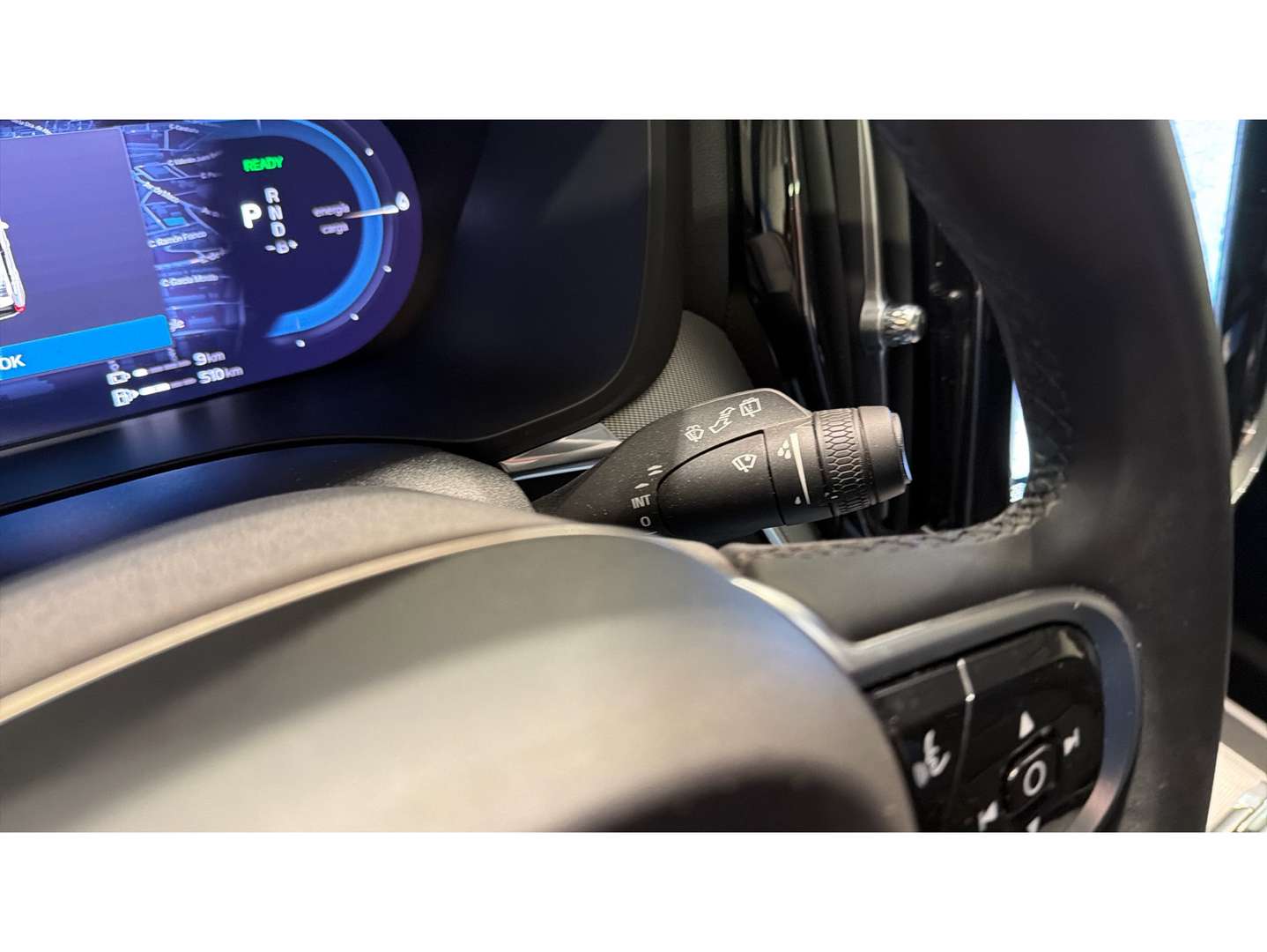 Volvo XC60 Plus Dark T6 Recharge - 2025 - Joinsteer - #21