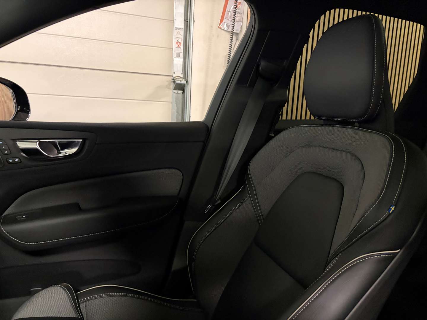 Volvo XC60 Plus Black Edition T6 AWD Recharge - 2024 - Joinsteer - #39