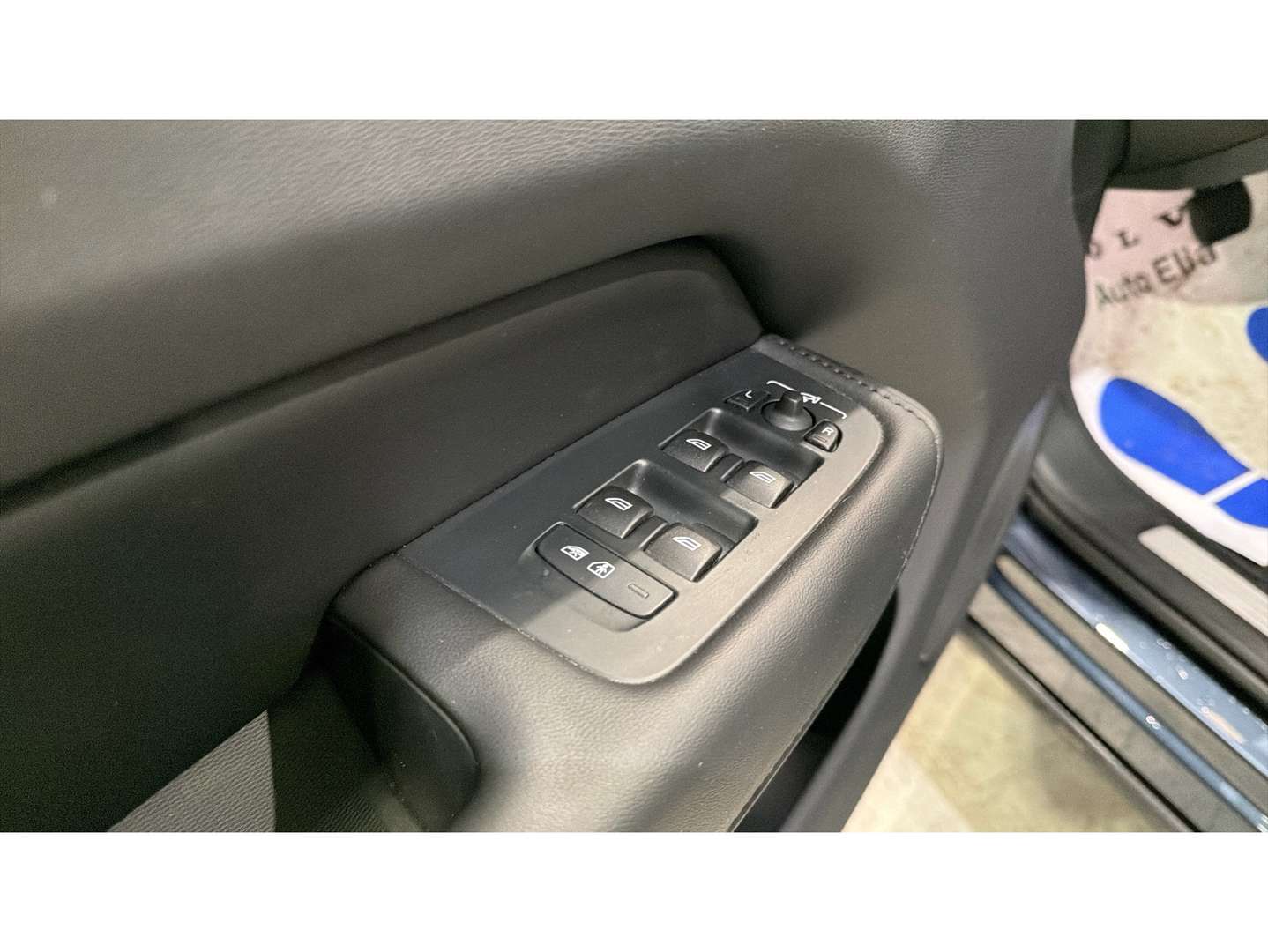 Volvo XC60 Plus Dark T6 Recharge - 2025 - Joinsteer - #22