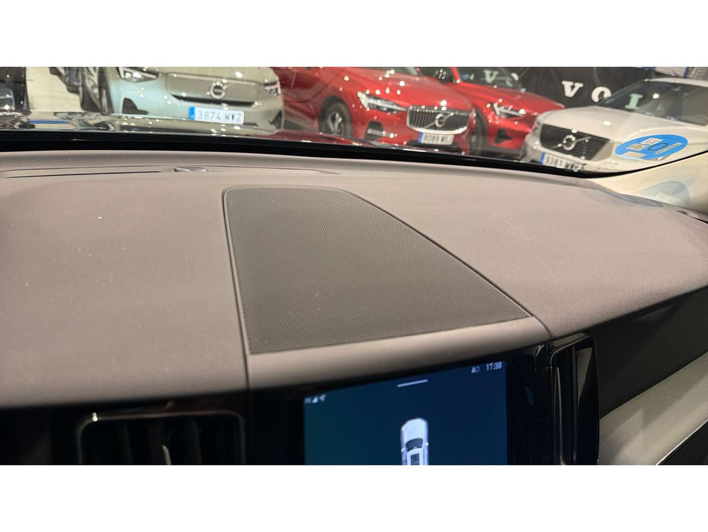 Volvo XC60 Plus Dark T6 Recharge - 2025 - Joinsteer - #23