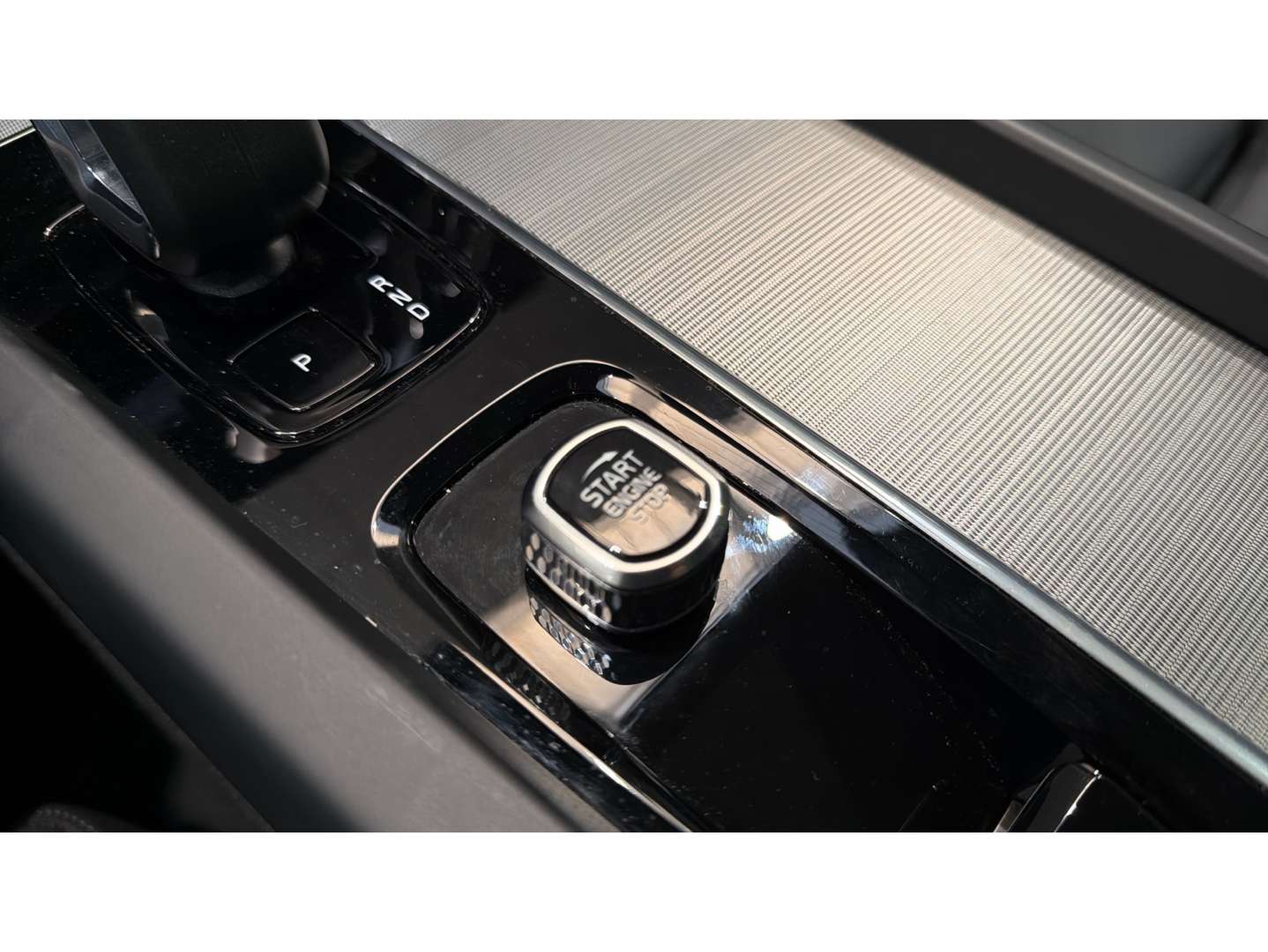 Volvo XC60 Plus Dark T6 Recharge - 2025 - Joinsteer - #25