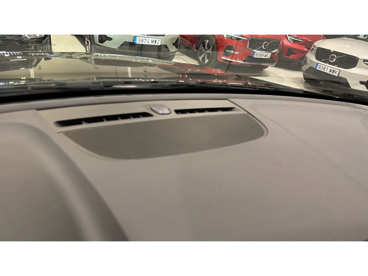 Volvo XC40 Core B3 - 2024 - Joinsteer - #22