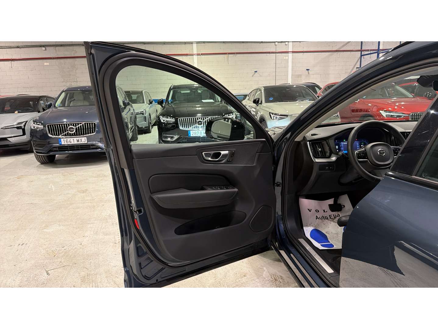 Volvo XC60 Plus Dark T6 Recharge - 2025 - Joinsteer - #48