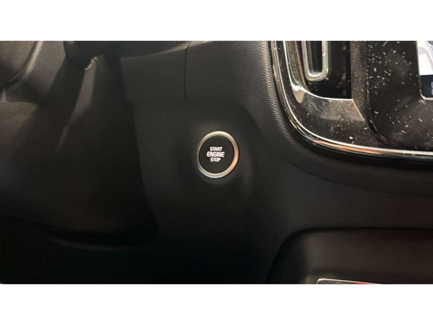 Volvo XC40 Core B3 - 2024 - Joinsteer - #24