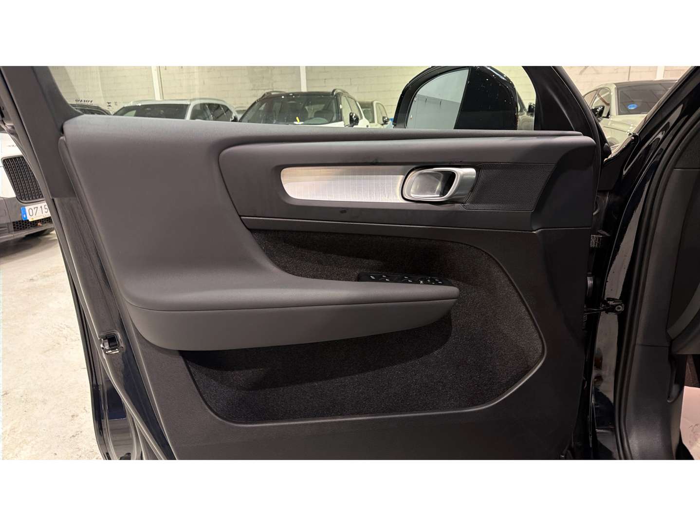 Volvo XC40 Core B3 - 2024 - Joinsteer - #25