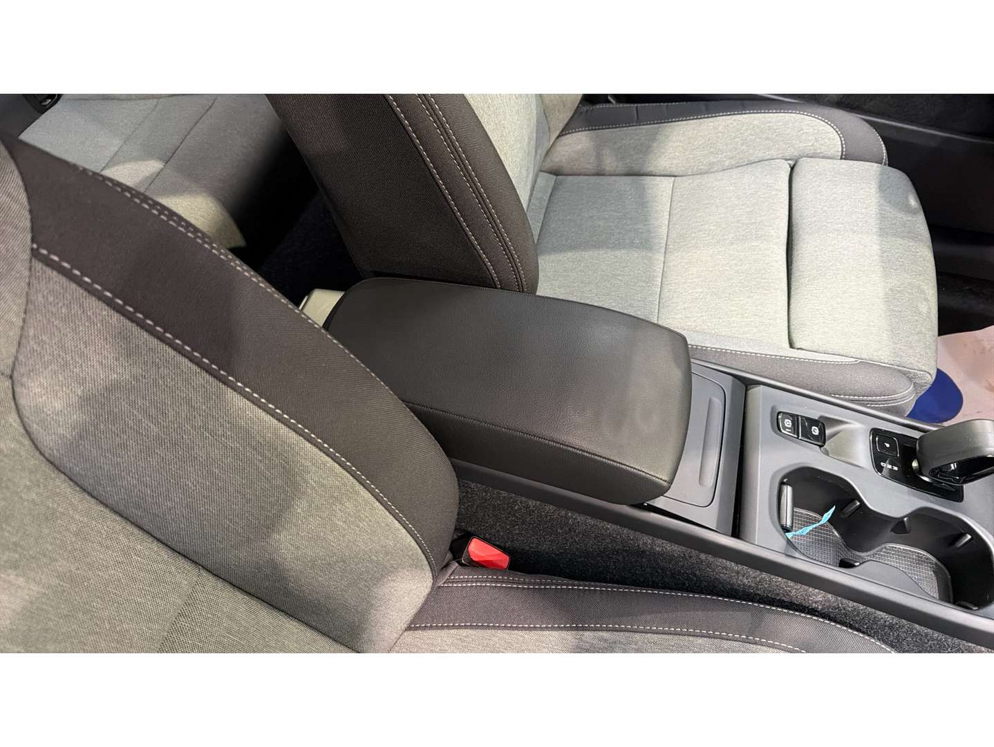 Volvo XC40 Core B3 - 2024 - Joinsteer - #43