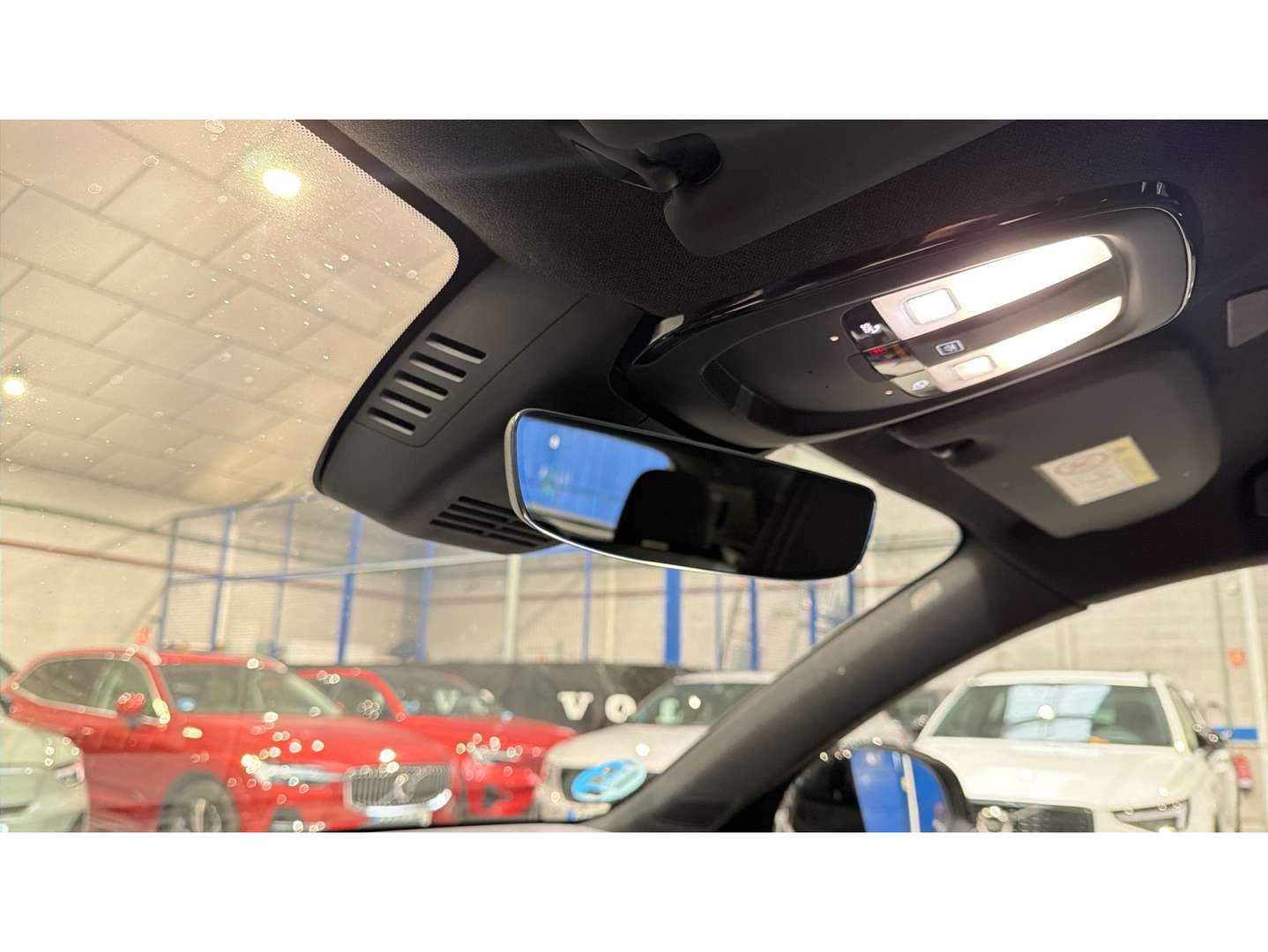 Volvo XC40 Core B3 - 2024 - Joinsteer - #49