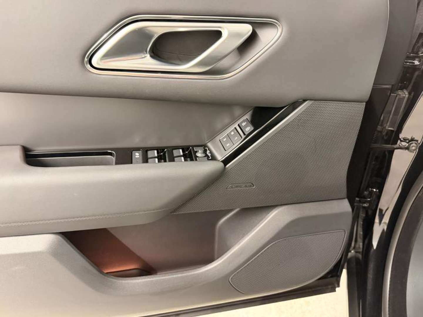 Land Rover Range Rover Velar S D200 - 2025 - Joinsteer - #16