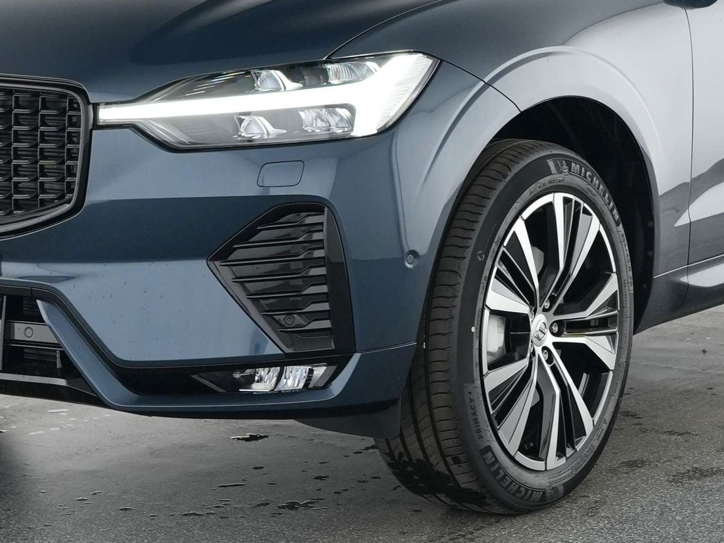 Volvo XC60 PLUS DARK B5 - 2025 - Joinsteer - #6