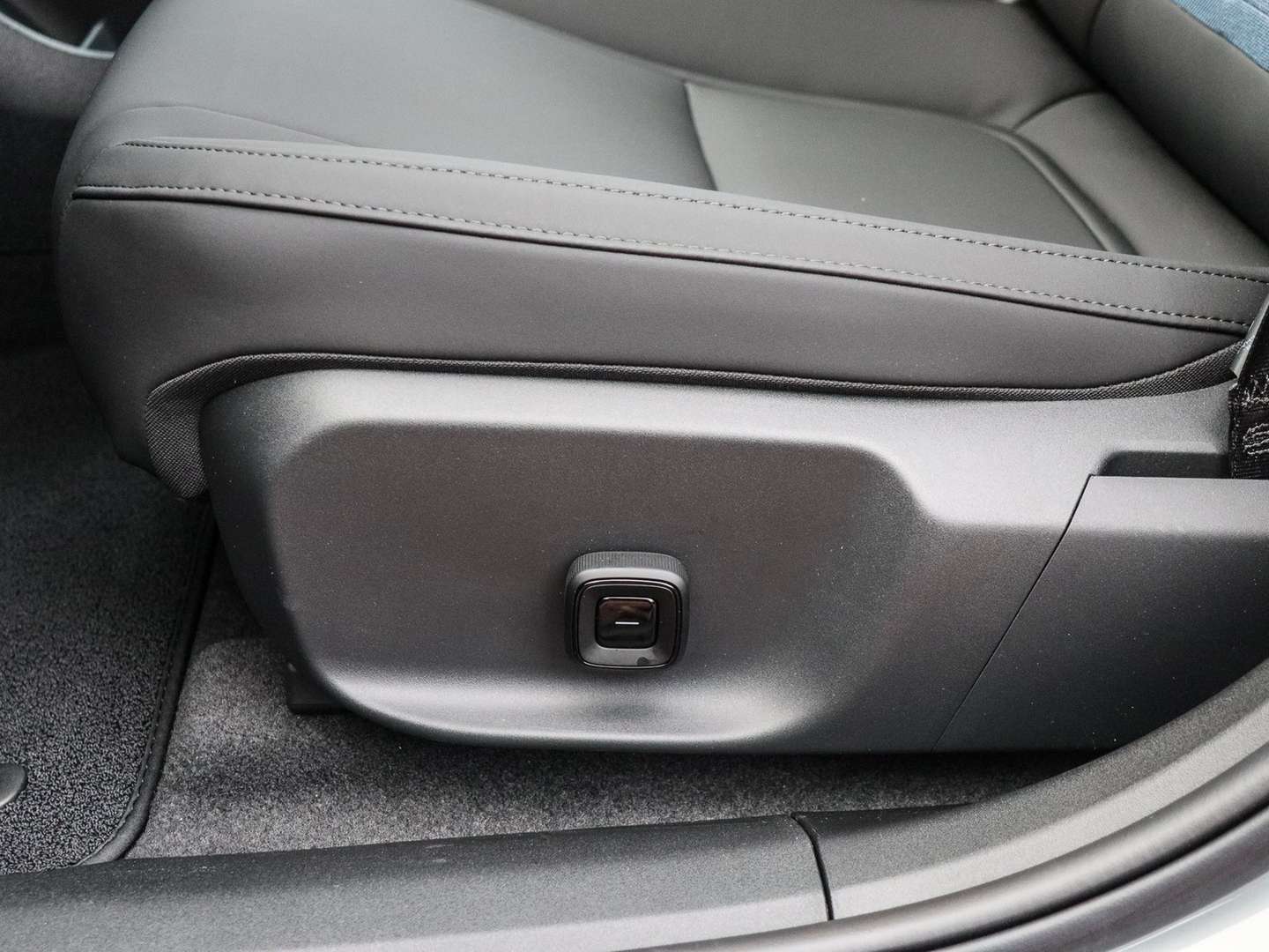 Volvo EX30 Ultra Single Motor Extended Range - 2025 - Joinsteer - #13