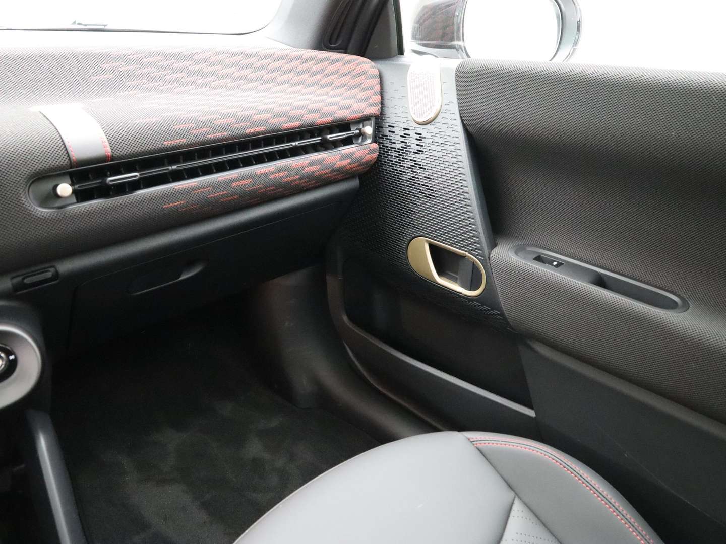 Mini Cooper SE John Cooper Works - 2025 - Joinsteer - #13