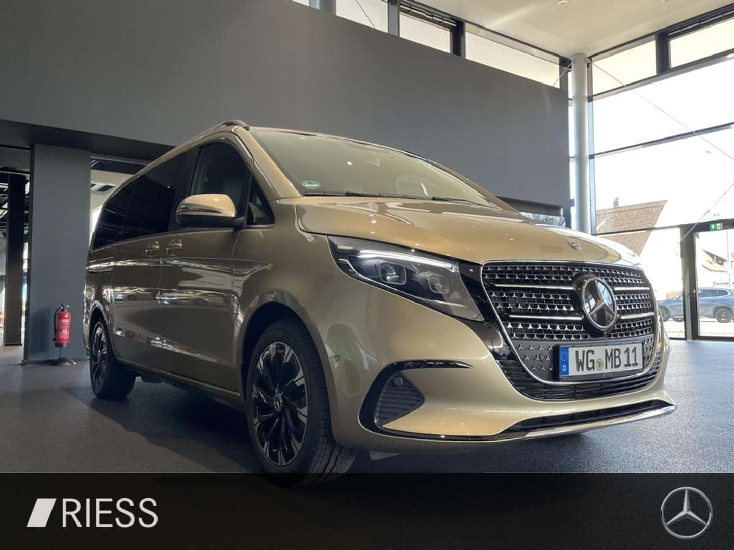 Mercedes Classe V AVANTGARDE V 300 D - 2025 - Joinsteer - #2