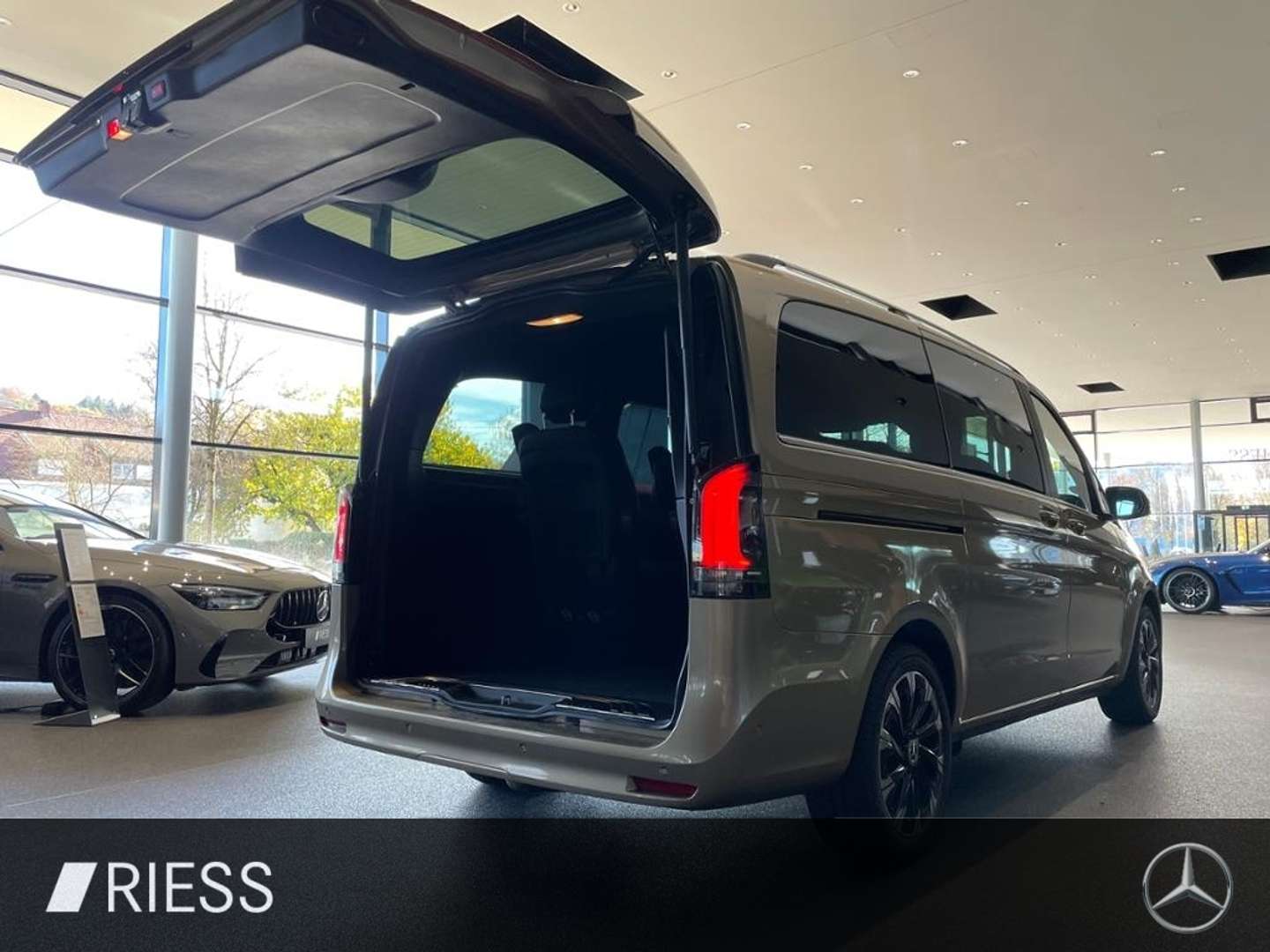 Mercedes Classe V AVANTGARDE V 300 D - 2025 - Joinsteer - #6