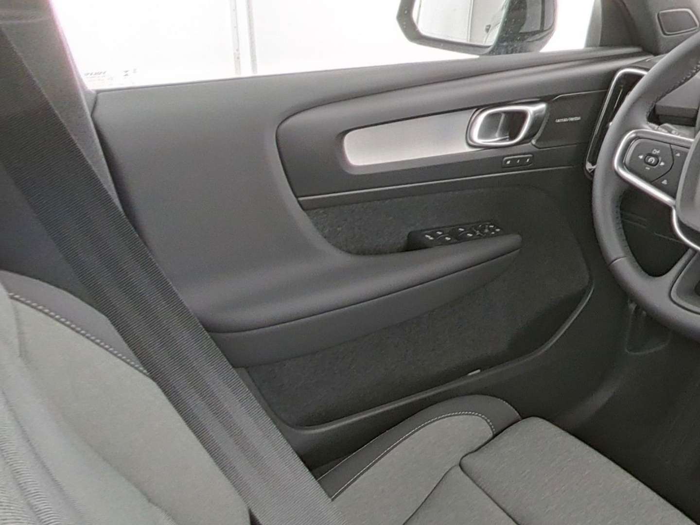 Volvo XC40 Plus B3 - 2025 - Joinsteer - #9