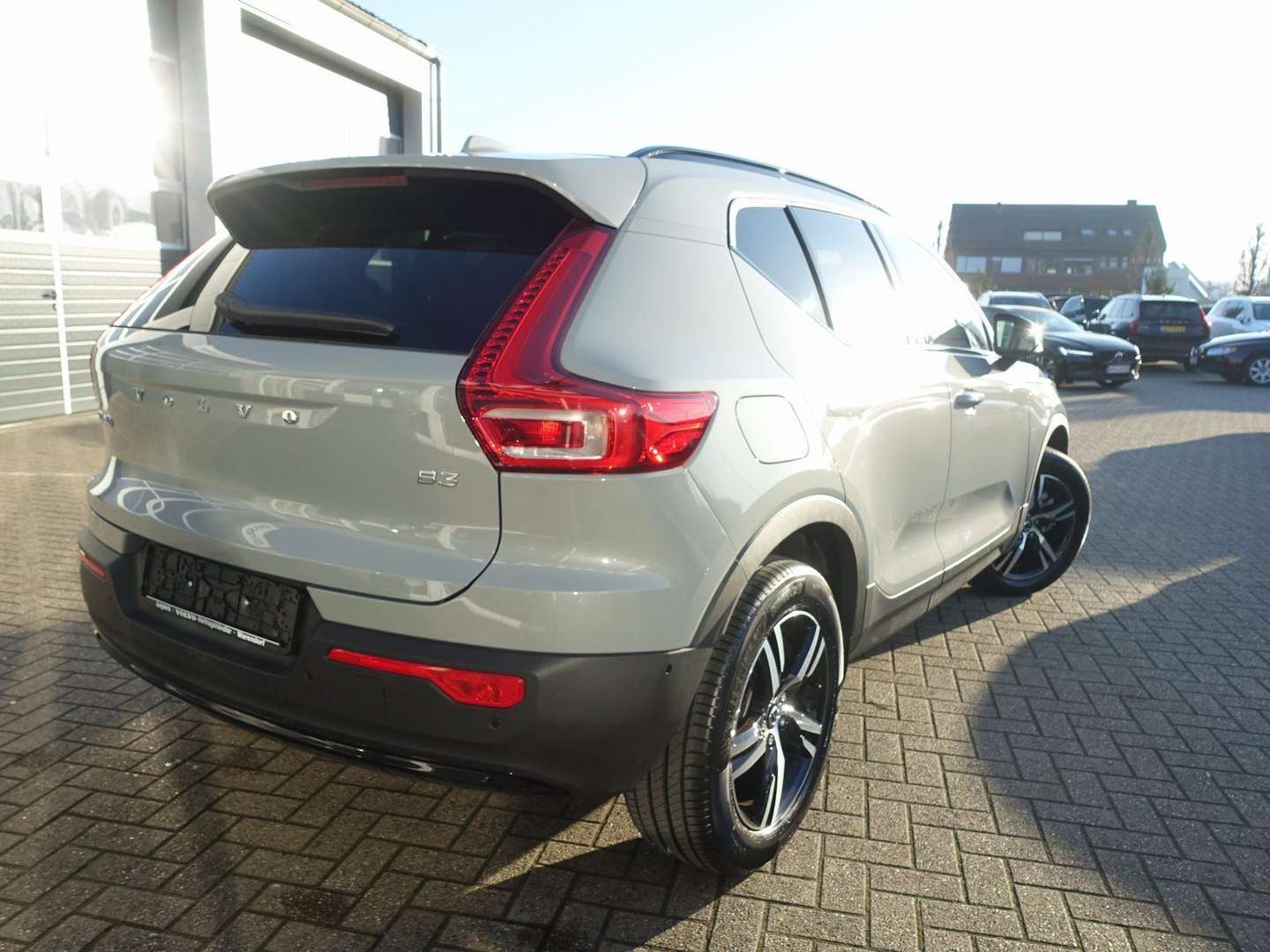 Volvo XC40 Plus B3 - 2025 - Joinsteer - #2