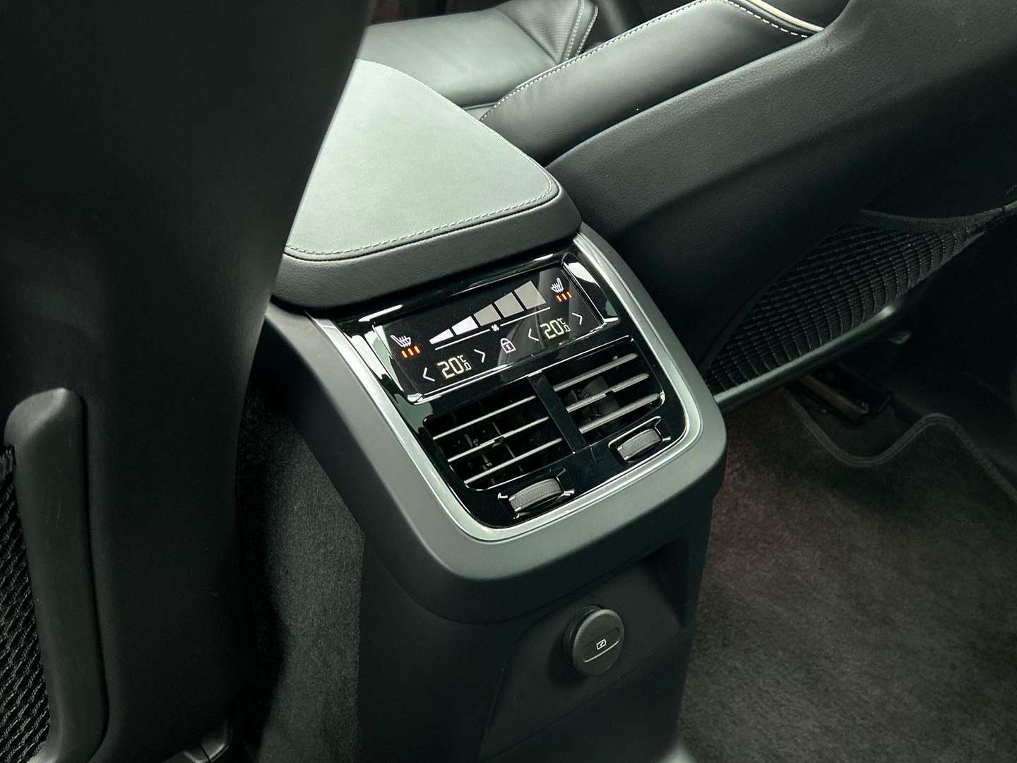 Volvo XC90 Ultimate T8 Recharge - 2024 - Joinsteer - #10