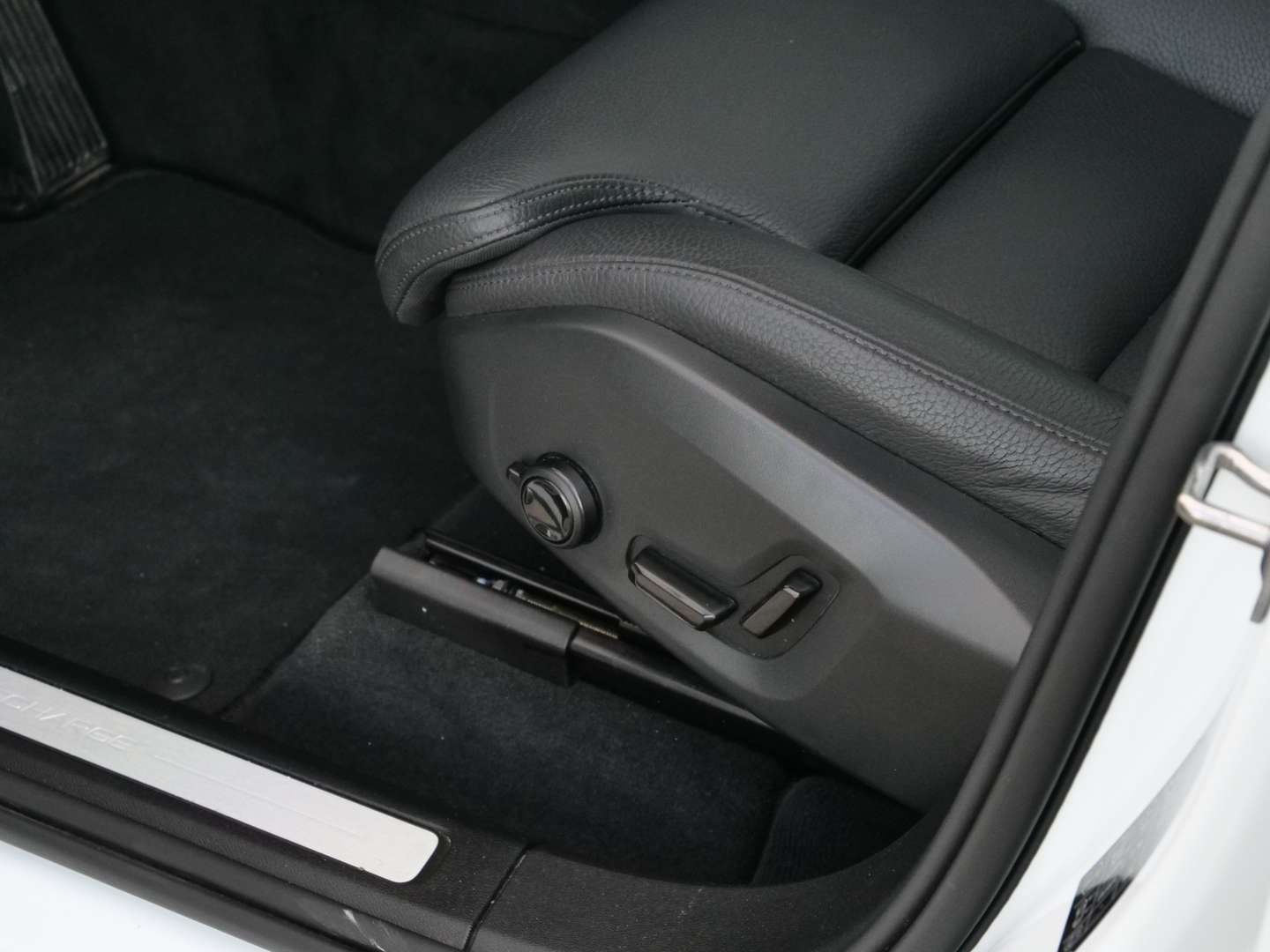 Volvo XC60 Plus Bright 2.0 T6 Plug-in Hybrid - 2024 - Joinsteer - #21