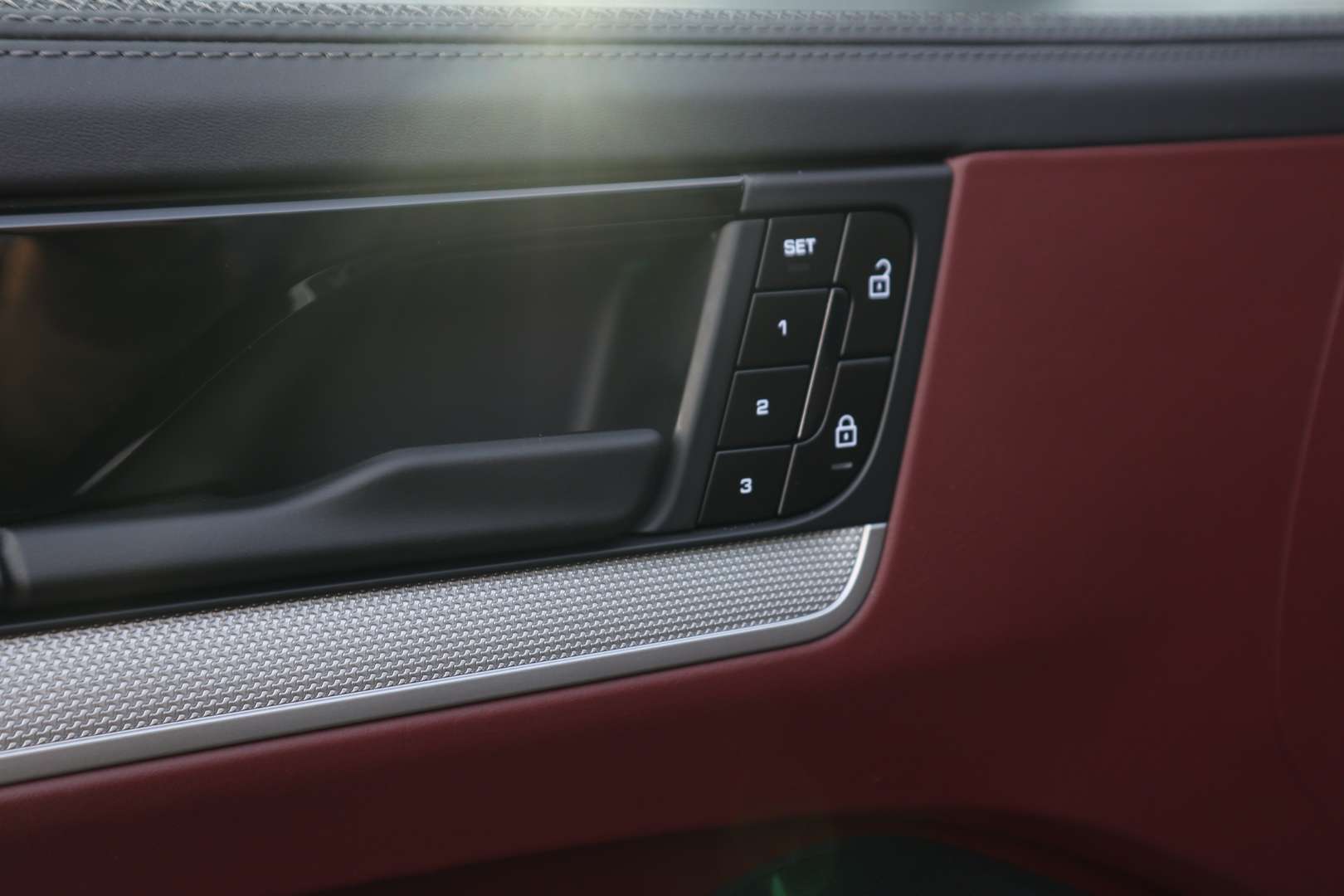 Porsche Cayenne Coupé E-Hybrid - 2023 - Joinsteer - #15