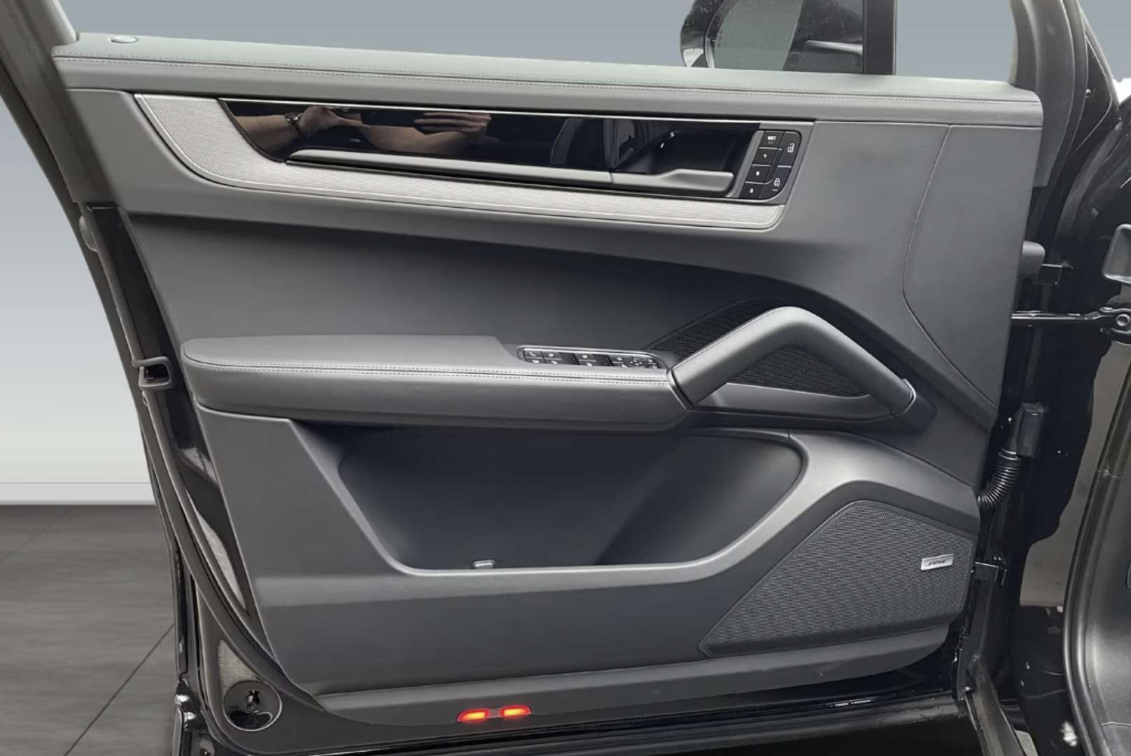 Porsche Cayenne Coupé Black Edition E-Hybrid - 2025 - Joinsteer - #16