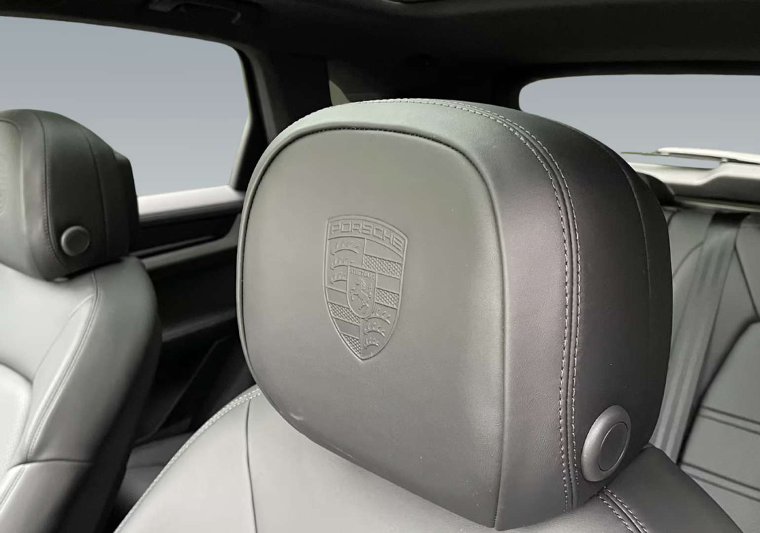 Porsche Cayenne Coupé Black Edition E-Hybrid - 2025 - Joinsteer - #17