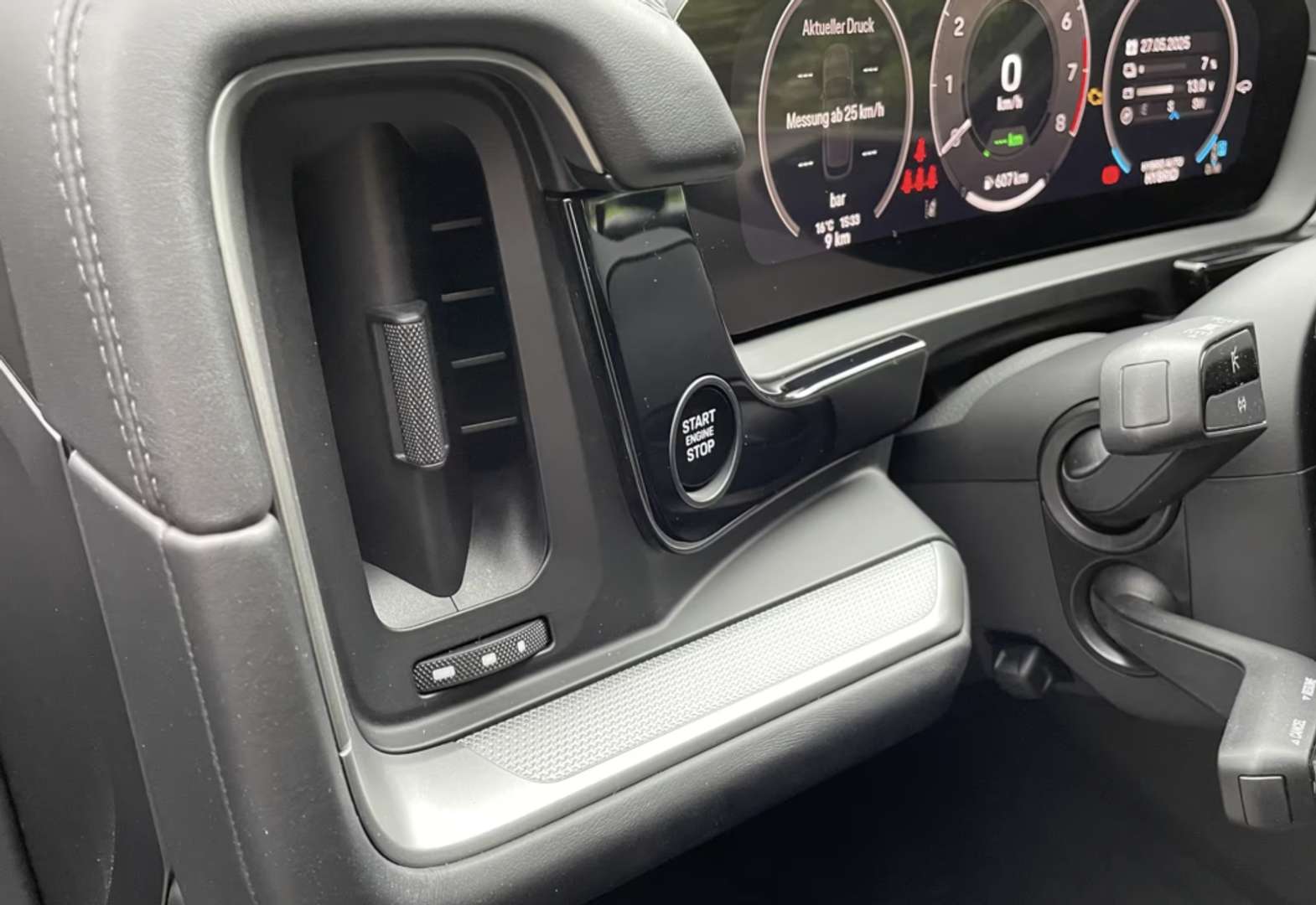 Porsche Cayenne Coupé Black Edition E-Hybrid - 2025 - Joinsteer - #20