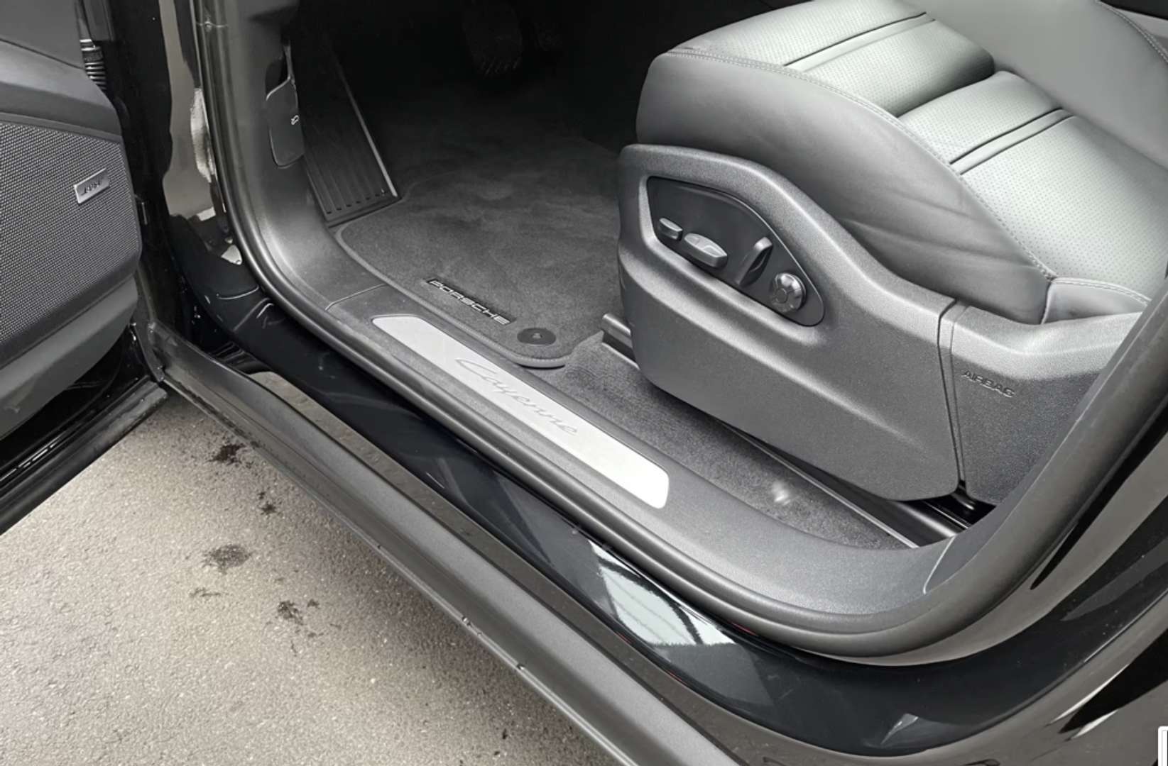 Porsche Cayenne Coupé Black Edition E-Hybrid - 2025 - Joinsteer - #26