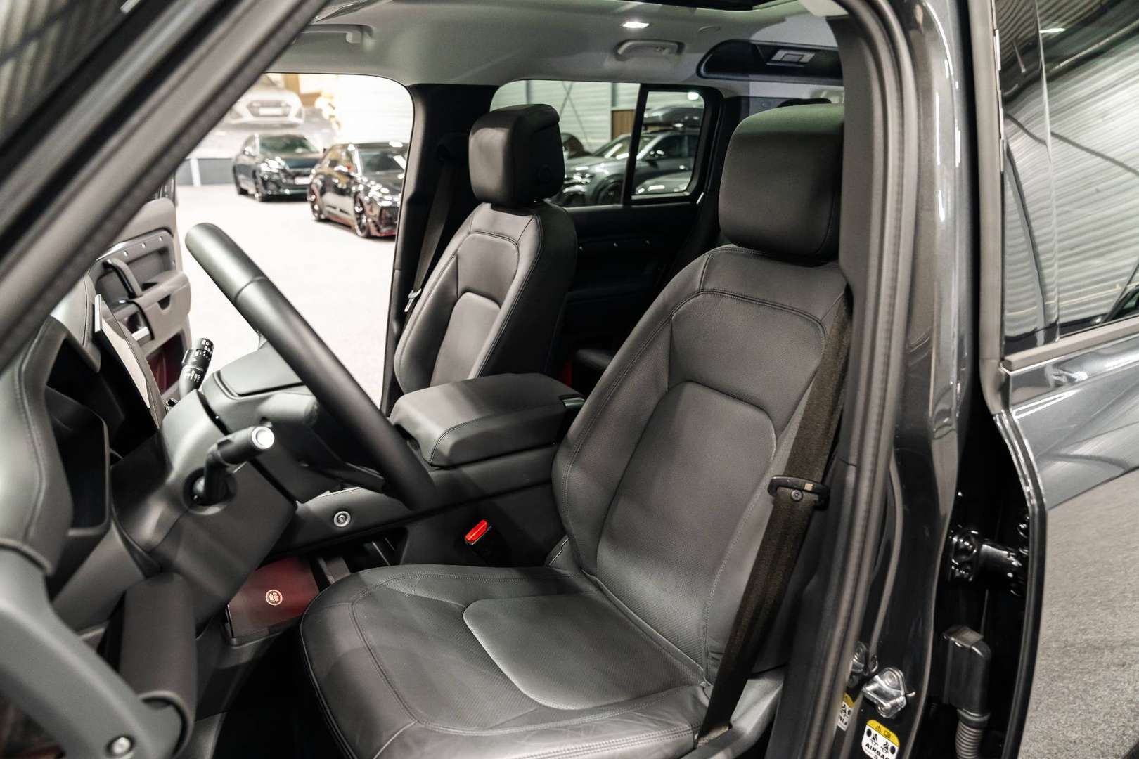 Land Rover Defender HSE P300e - 2025 - Joinsteer - #30