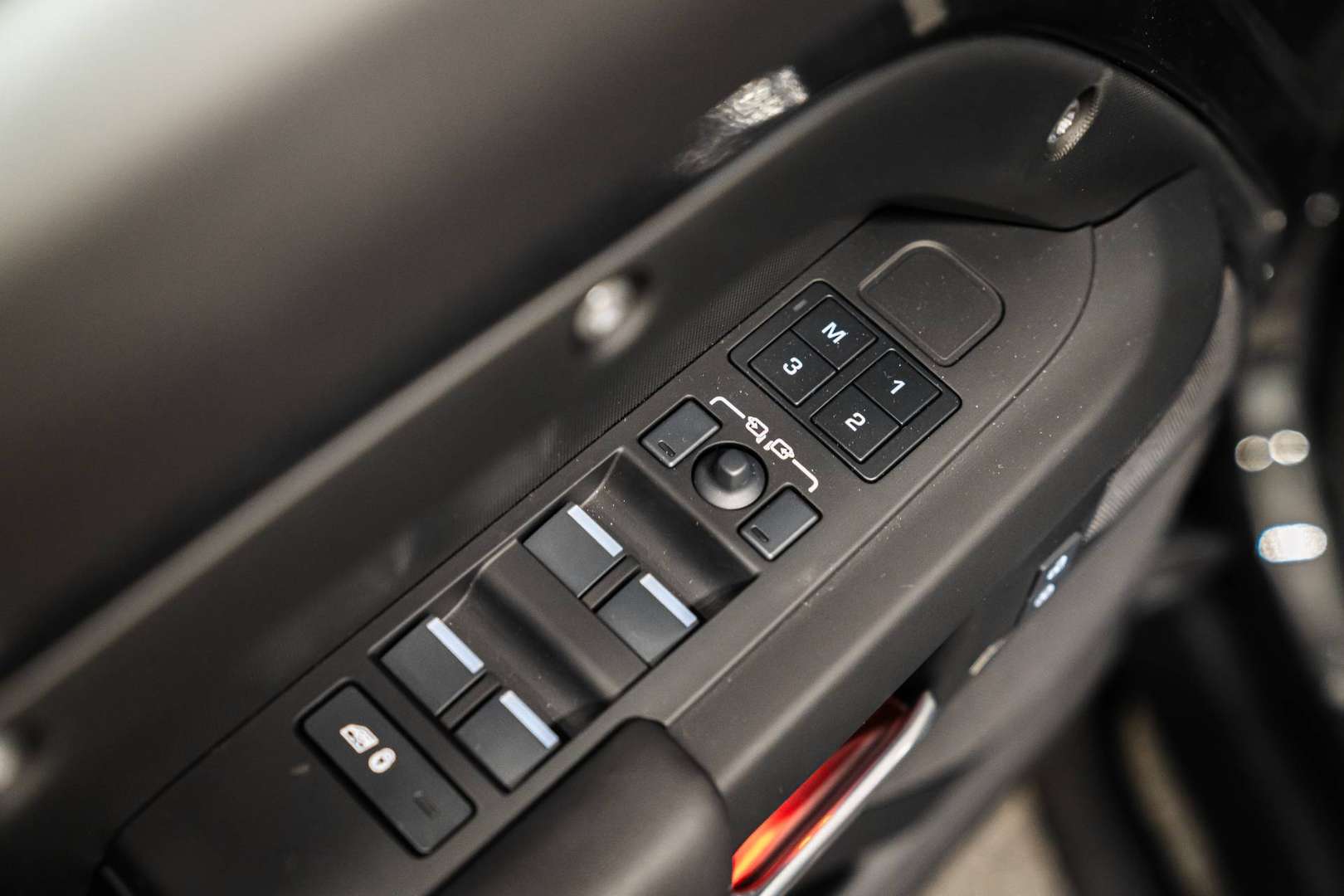 Land Rover Defender HSE P300e - 2025 - Joinsteer - #35