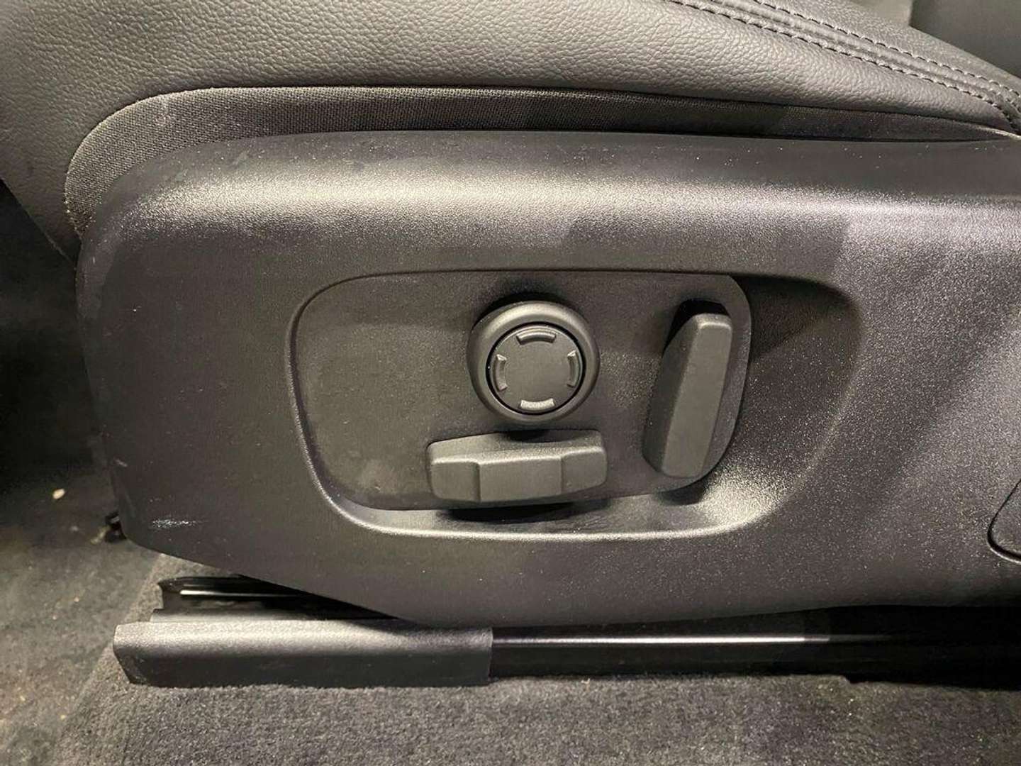 Land Rover Range Rover Velar S 2.0d I4 Mhev - 2025 - Joinsteer - #12