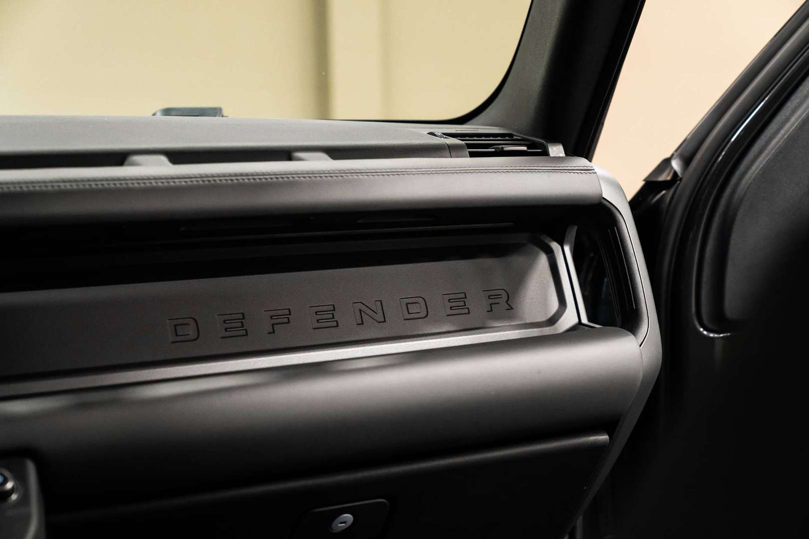 Land Rover Defender HSE P300e - 2025 - Joinsteer - #48