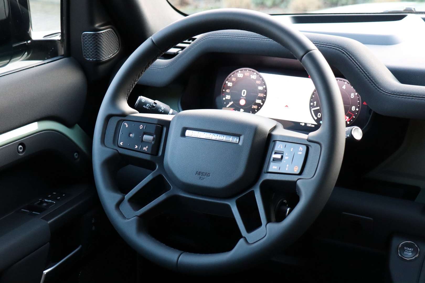 Land Rover Defender 75th Anniversary - P400 - 2025 - Joinsteer - #12