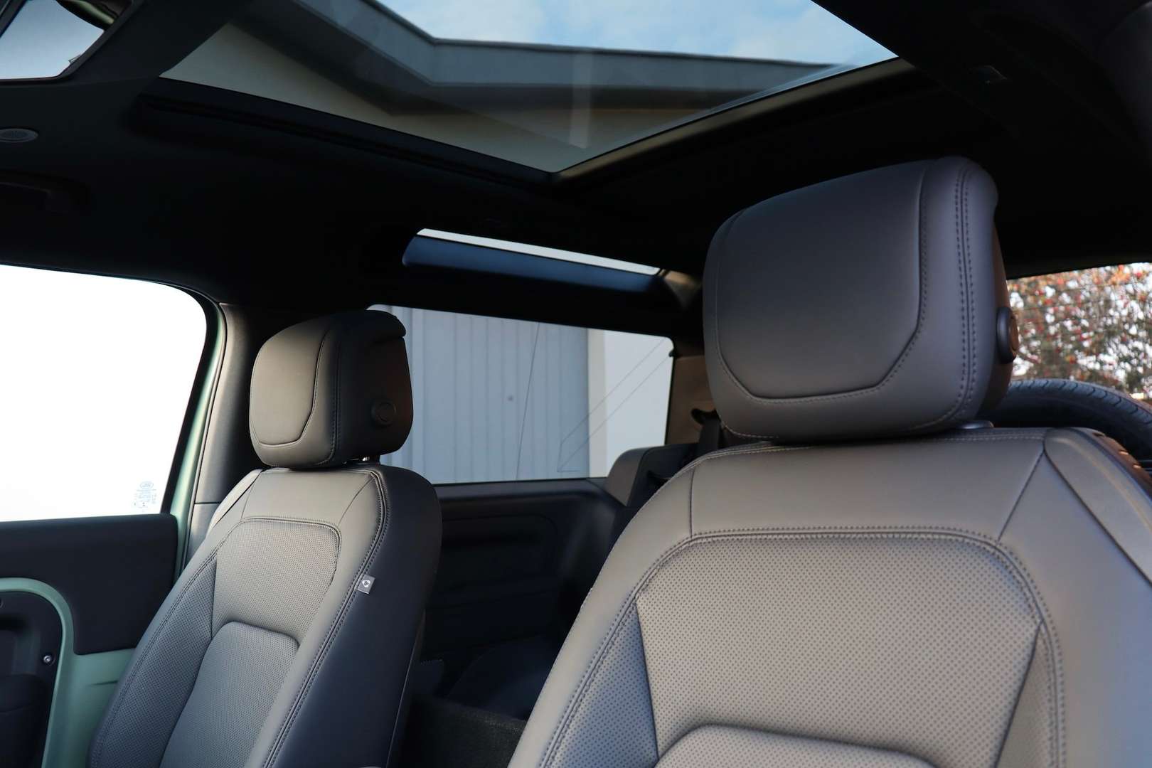 Land Rover Defender 75th Anniversary - P400 - 2025 - Joinsteer - #16