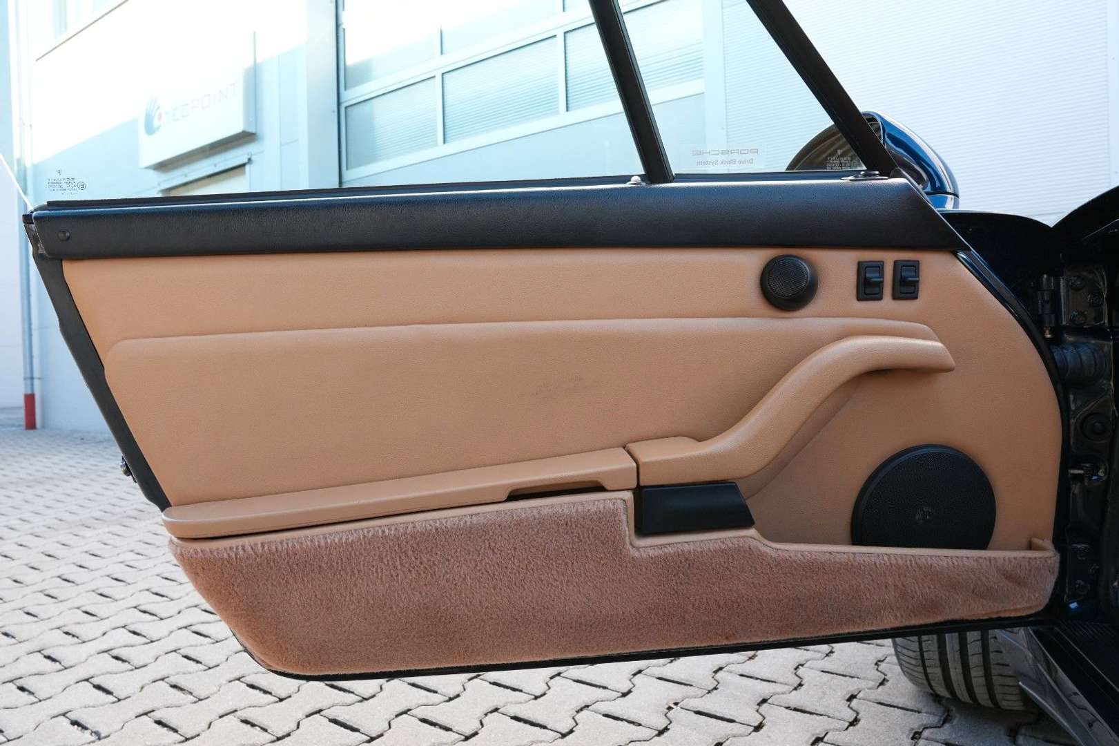 Porsche 993 Cabriolet Non Identifié - 1997 - Joinsteer - #4