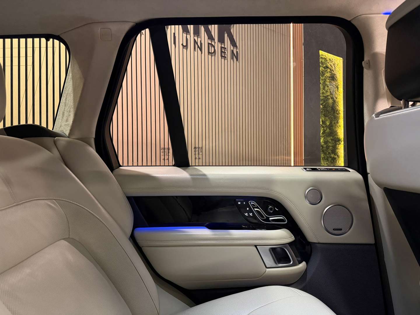 Land Rover Range Rover Autobiography P400e - 2020 - Joinsteer - #33