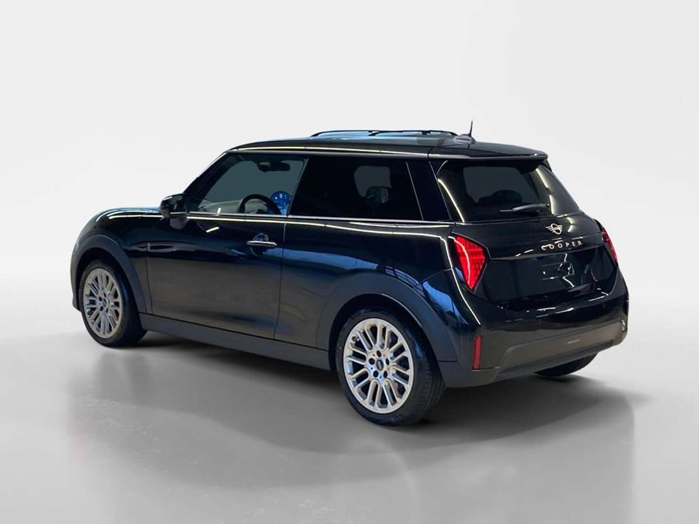 Mini Cooper Favoured Trim C - 2024 - Joinsteer - #4