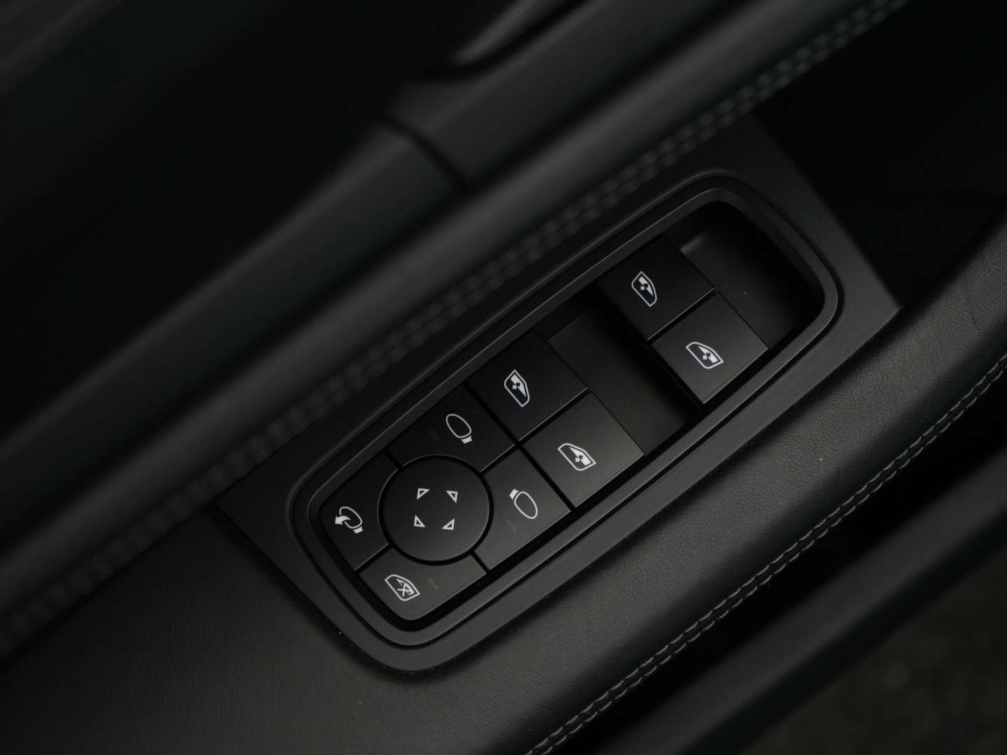 Porsche Taycan Sport Turismo - 2024 - Joinsteer - #13