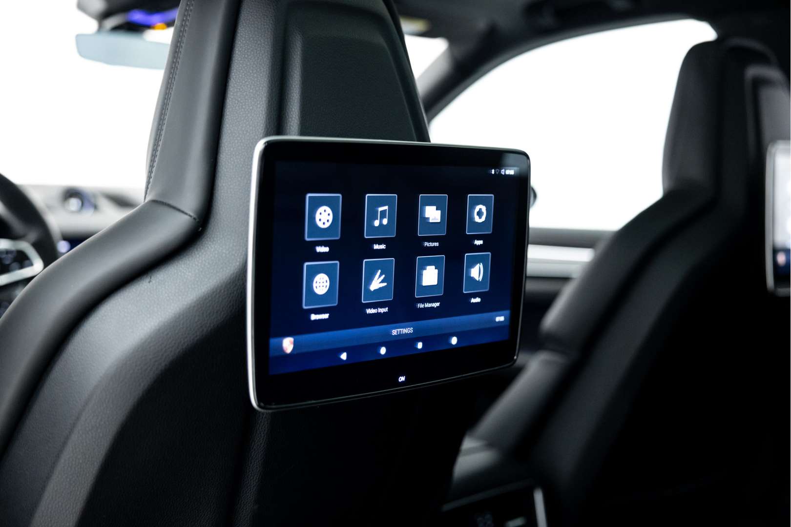 Porsche Cayenne Platinum Edition 3.0 E-Hybrid - 2022 - Joinsteer - #16