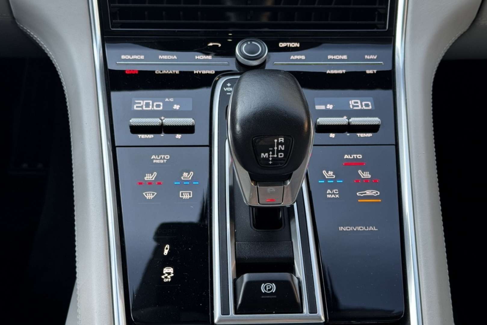 Porsche Panamera 4 E-Hybrid - 2019 - Joinsteer - #44