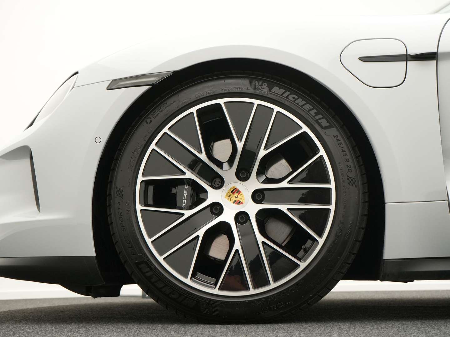 Porsche Taycan Accu Plus Performance - 2024 - Joinsteer - #4