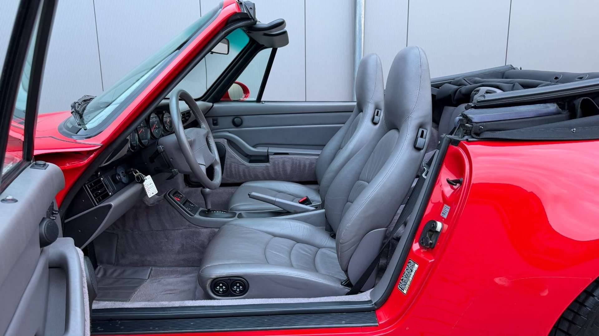 Porsche 993 Cabriolet Non Identifié Tiptronic - 1995 - Joinsteer - #6