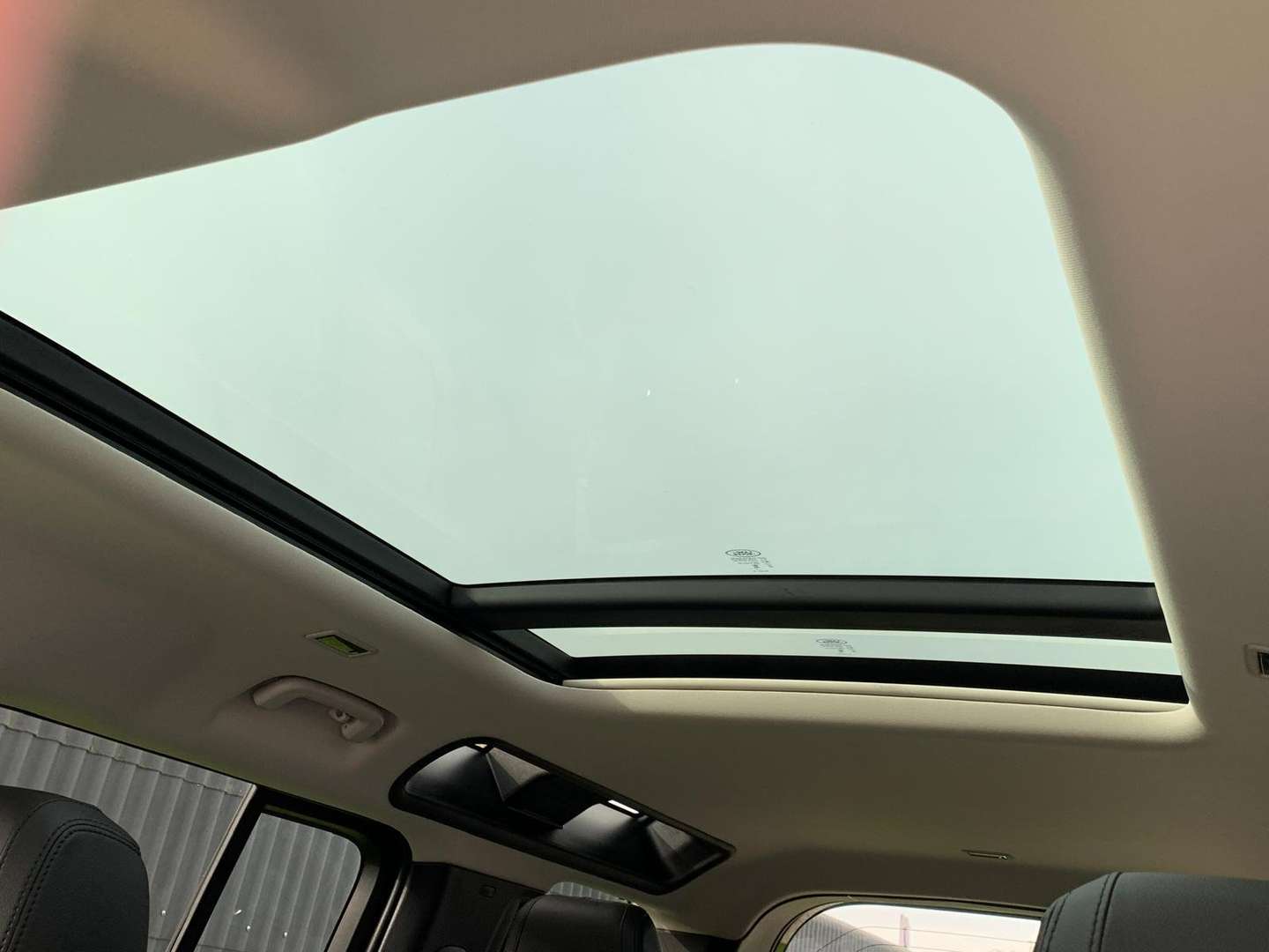 Land Rover Defender SE D200 - 2024 - Joinsteer - #6