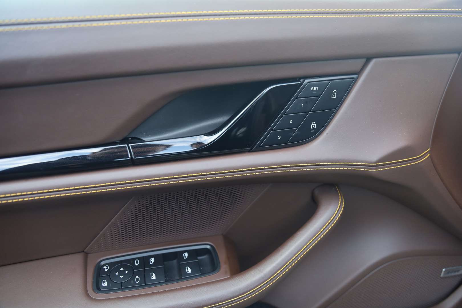 Porsche Taycan Cross Turismo 4S - 2023 - Joinsteer - #10