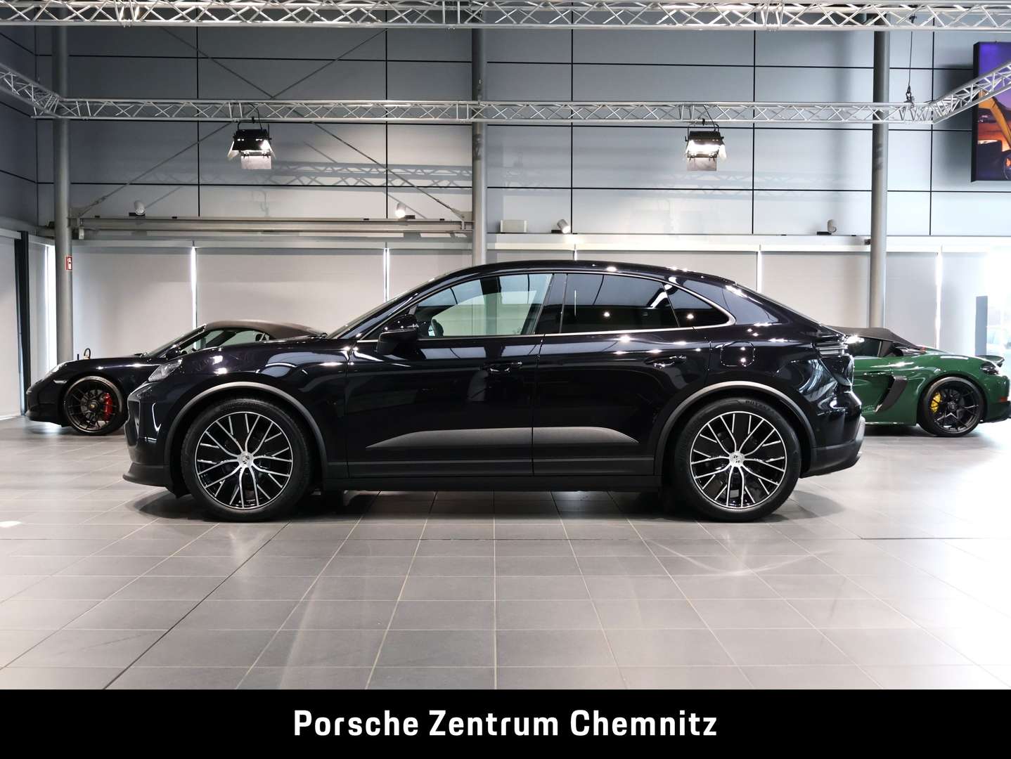 Porsche Macan 4 Electric - 2026 - Joinsteer - #2