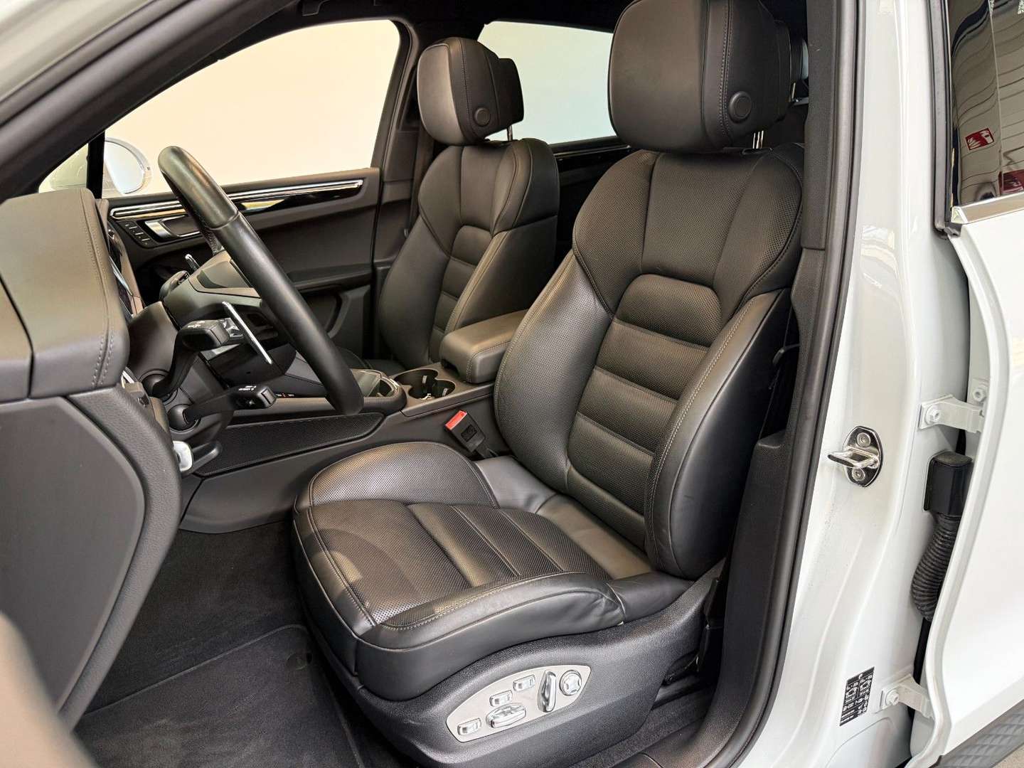 Porsche Macan Macan S - 2022 - Joinsteer - #10