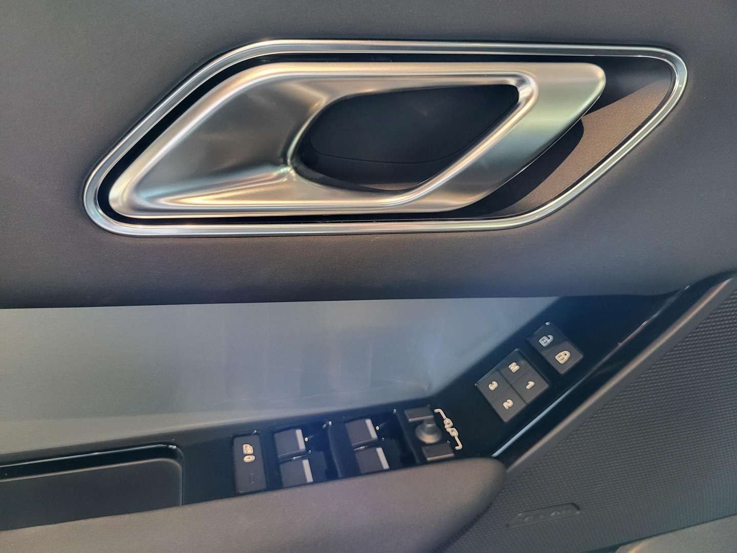 Land Rover Range Rover Velar S 2.0 I4 PHEV - 2025 - Joinsteer - #12