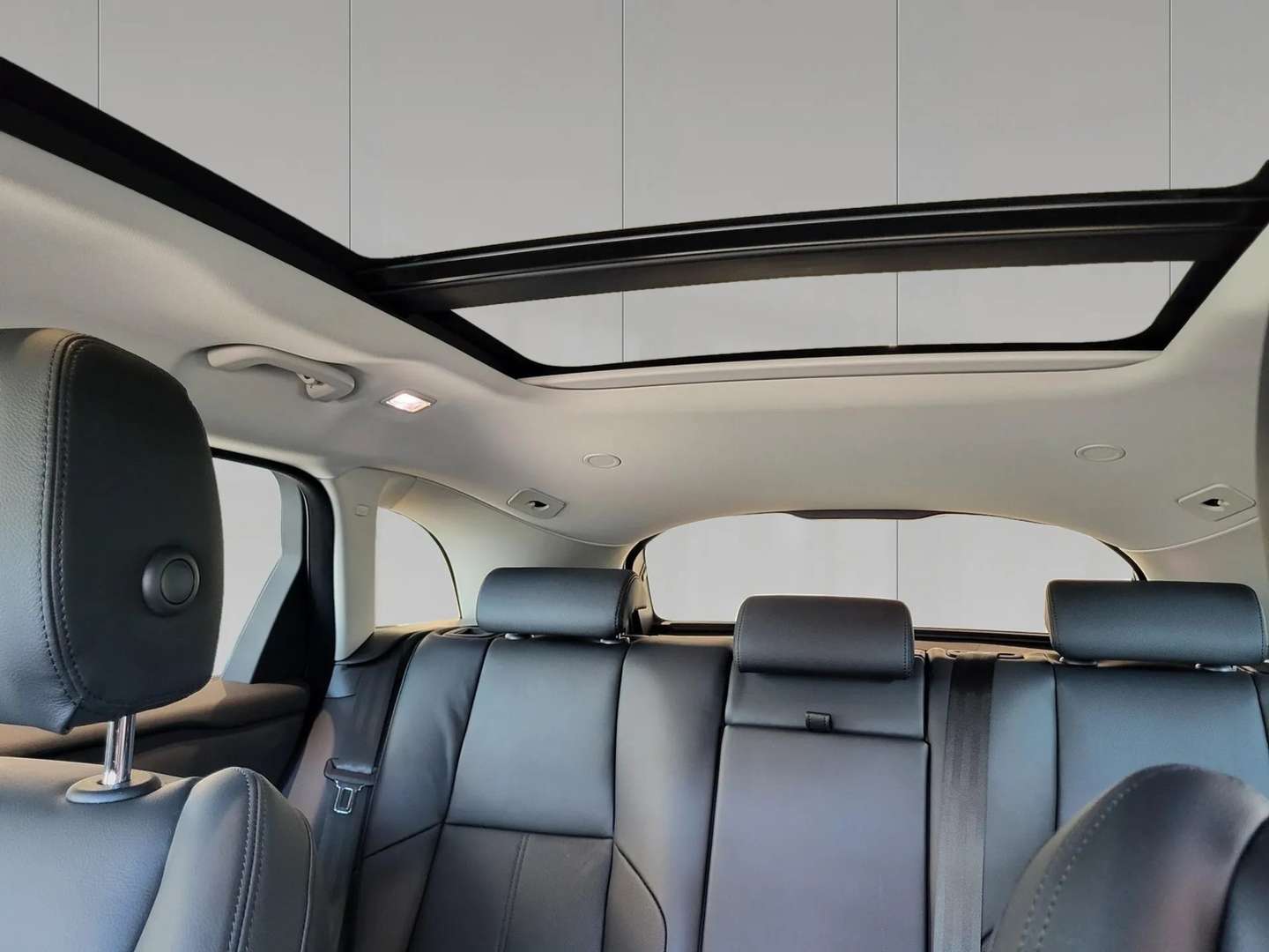 Land Rover Range Rover Velar S 2.0 I4 PHEV - 2025 - Joinsteer - #14